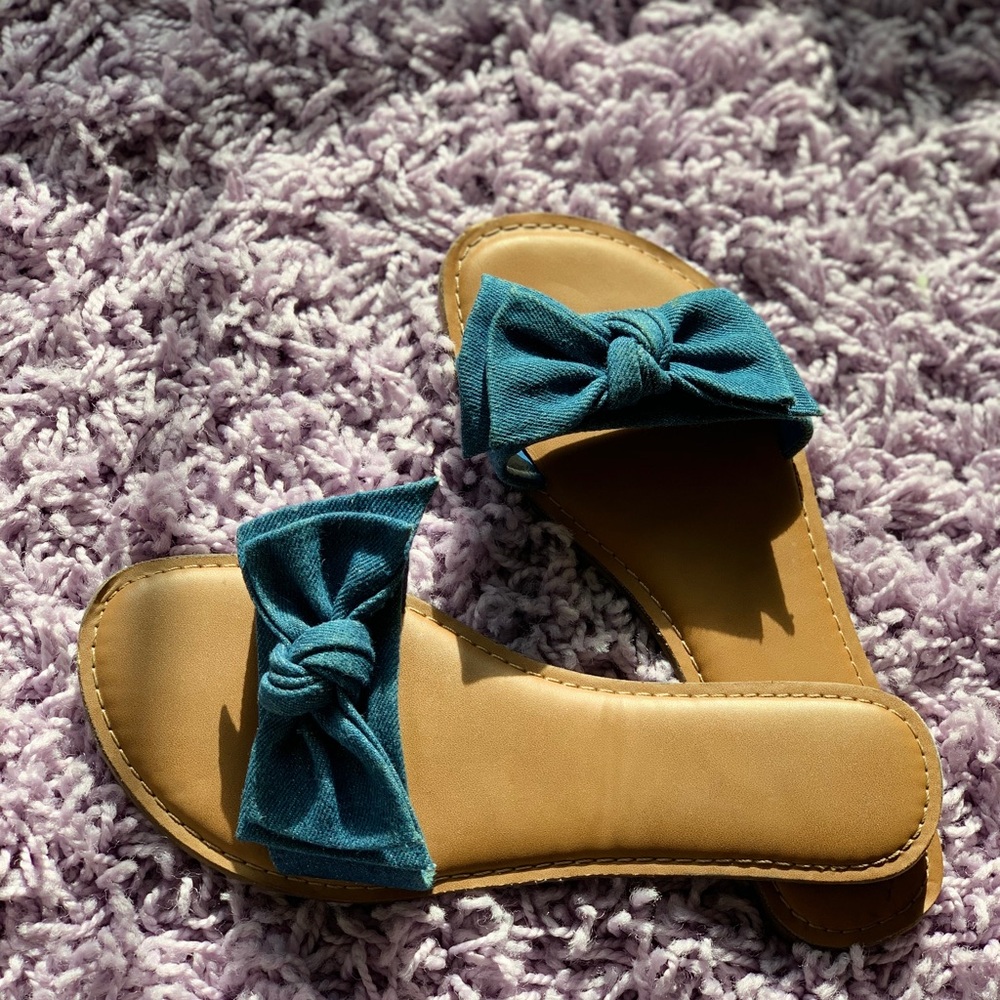 Sandals - Picture 3 of 4